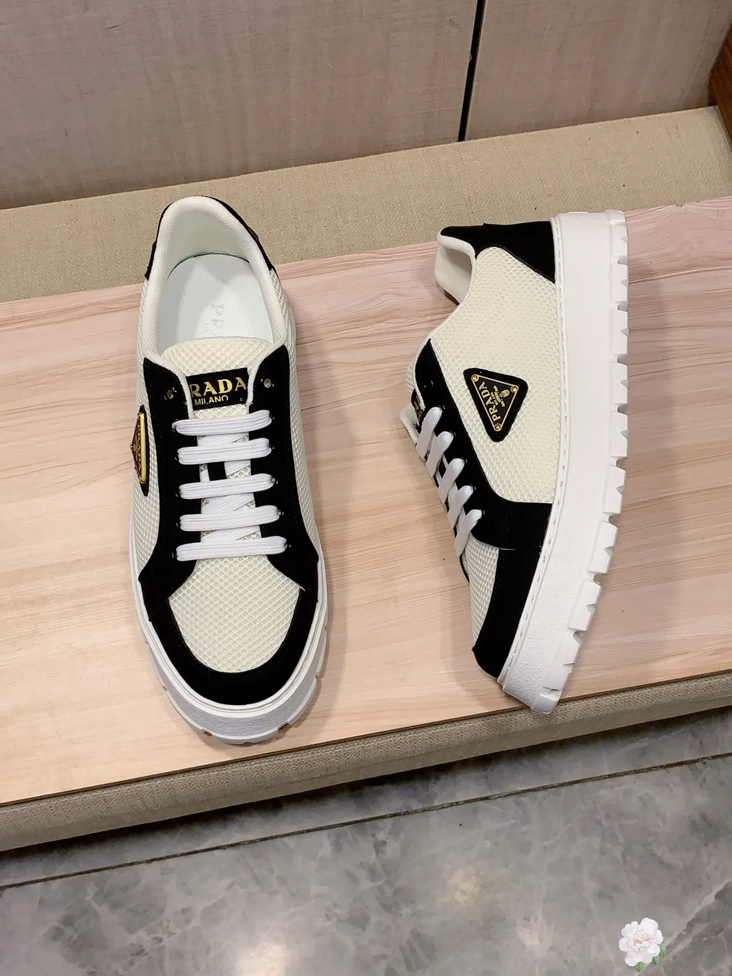 Men's Men's Shoes💰442💰💰🎩🎩[Lightning][Lightning] "PRADA*" The latest and most popular casual shoes, top brand [seduce] luxury ~ purchasing agency, top quality ~. [Strong] The upper is made of imported breathable and polished cowhide material ➕ Breathable sheepskin feet (•) with fine workmanship. Original stylish and stylish soft rubber wear-resistant and non-slip outsole, light and comfortable on the feet, the real thing looks better when photographed, 305: code: 38-44, 3️⃣ colors selected
